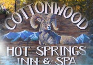 Cottonwood Hot Springs Logo