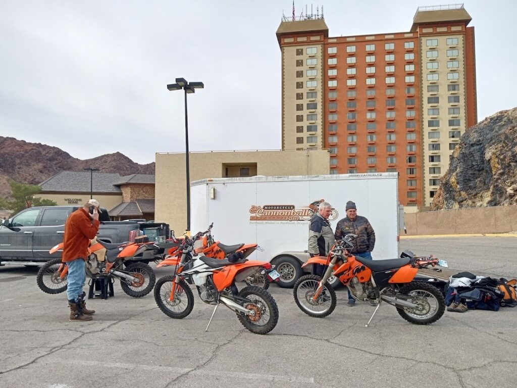 lv 300 Hoover dam KTM